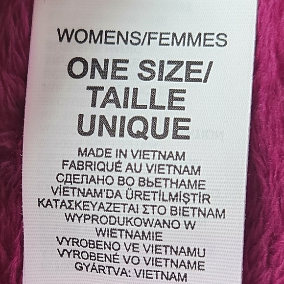 The North Face Fleece Dark Pink Scarf - Picture 5 of 6